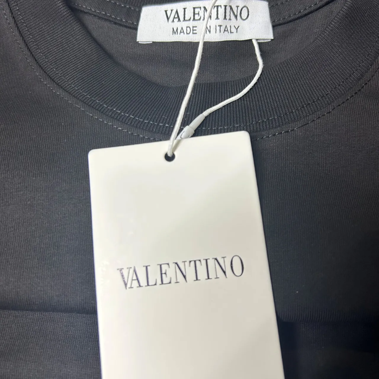 VALENTNO 2026 Classic T 280 ， Breathable ， ， ！ Same Style ：White Black Gray -Size：S M L Xl